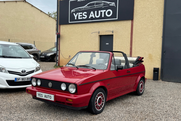 VOLKSWAGEN GOLF CABRIOLET